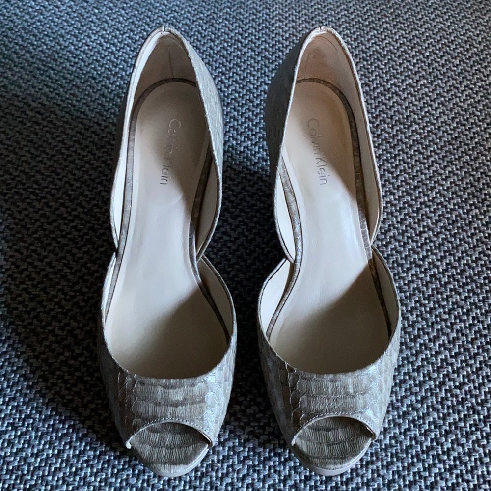 Calvin Klein Peep Toe